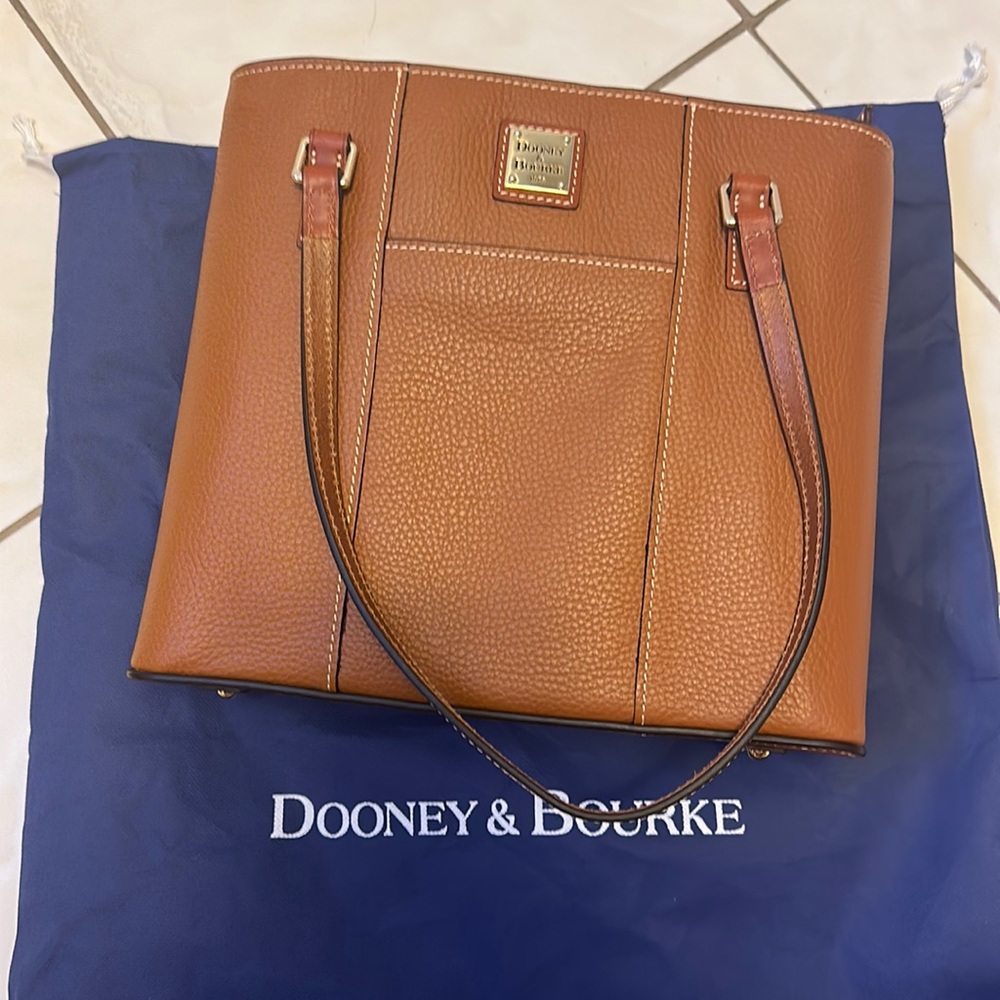 Dooney & Bourke 1975